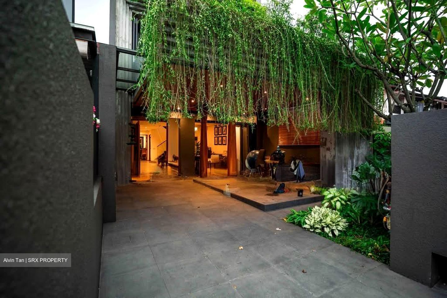 Opera Estate (D15), Terrace #540372621